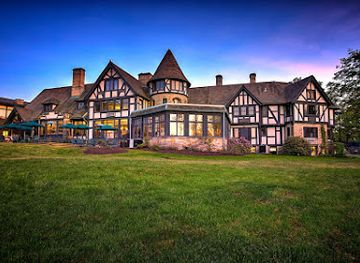 ohio/punderson-state-park/landmark/punderson-manor-lodge-conference-center