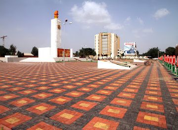 burkina-faso/centre-east/landmark/place-de-la-revolution