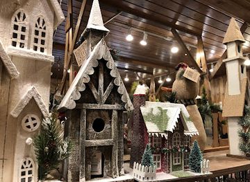 idaho/mccall/landmark/mccall-christmas-house