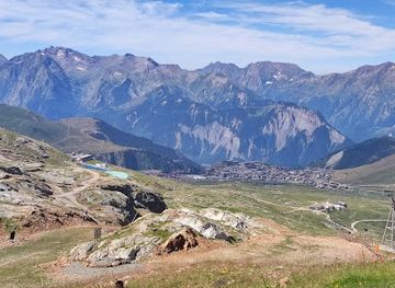 france/alpe-d-huez/landmark/la-grotte-de-glace
