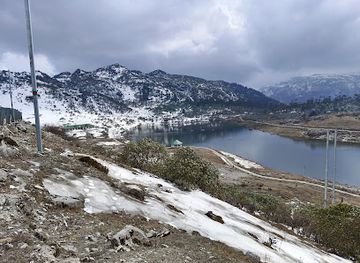india/tawang/landmark/penga-teng-tso-lake