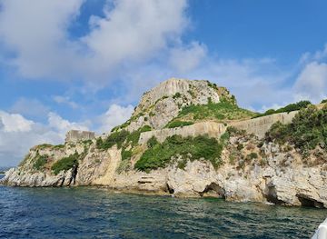 greece/corfu/landmark/the-venetian-lion-of-the-acropolis-of-the-old-fortress
