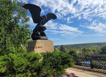 minnesota/saint-paul/summit-university/landmark/summit-overlook-park