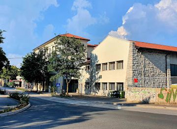 slovenia/sezana/landmark/ljudska-univerza-sezana