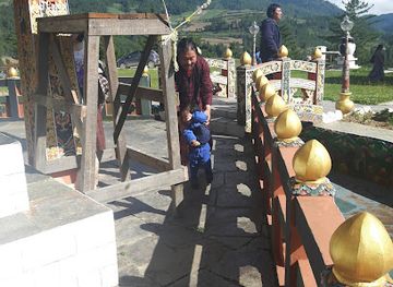 bhutan/bumthang-valley/landmark/chokhor-chorten