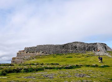 ireland/county-galway/landmark/dun-aonghasa
