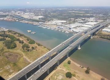australia/brisbane/landmark/sir-leo-hielscher-bridges