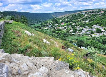 moldova/orhei/landmark/trebujeni-viewpoint