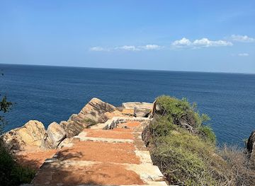 sri-lanka/trincomalee-district/landmark/rock-bunker