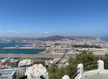 gibraltar/main-street/landmark/skywalk-gibraltar