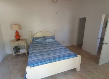 the-bahamas/rum-cay/landmark/dave-s-place