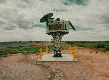 new-mexico/roswell/landmark/roswell-welcome-sign