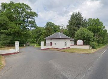 united-kingdom/dumfriesshire/landmark/dumfries-house-estate-main-entrance