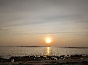 india/gujarat/landmark/porbandar-beach