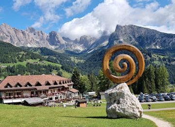italy/val-gardena/landmark/panaraida-wasserspiele