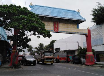 philippines/davao-city/agdao-district/landmark/arch-of-prosperity