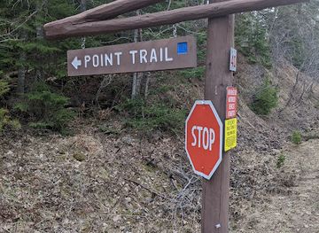 michigan/copper-harbor/landmark/keweenaw-point-trail-trailhead