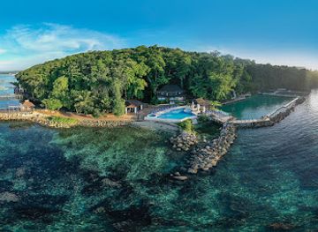 jamaica/ocho-rios/landmark/dolphin-cove-ocho-rios