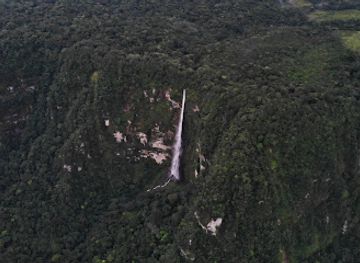 colombia/macarena-range/landmark/salto-de-dios