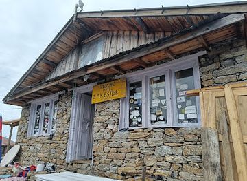 nepal/gosaikunda/landmark/gosaikunda-lakeside-view
