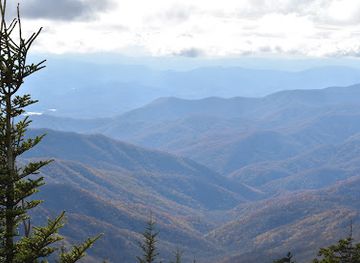 north-carolina/great-smoky-mountains/landmark/chimneys-picnic-area