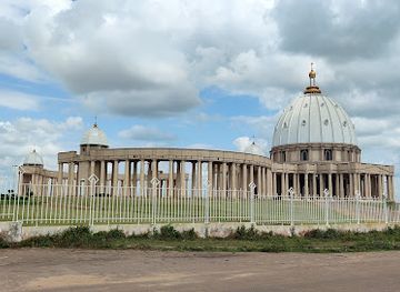 cote-d-ivoire/lacs/landmark/the-basilica-of-our-lady-of-peace-of-yamoussoukro