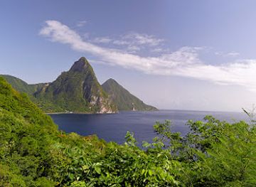 saint-lucia/canaries/landmark/anse-chastanet-beach