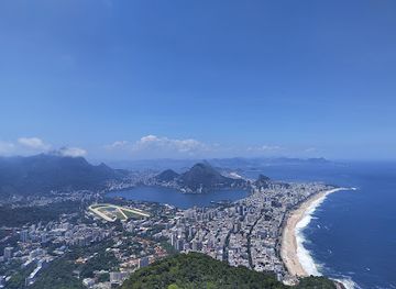 brazil/zona-da-mata/landmark/morro-dois-irmaos