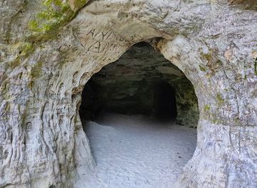 estonia/valga-county/landmark/helme-caves