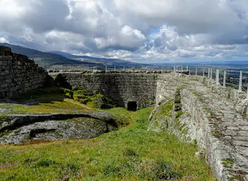 Castelo de Linhares da Beira