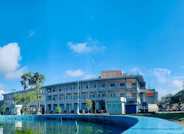 cameroon/douala/bonanjo/landmark/place-du-gouvernement