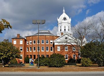 Old Courthouse Museum