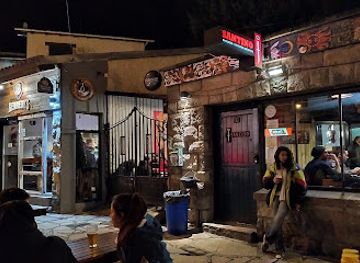 argentina/bariloche/landmark/santino-bar