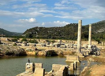 turkiye/ephesus/landmark/claros-antik-kenti