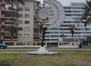 chile/la-serena/avenida-del-mar/landmark/hito-escultorico-umbra