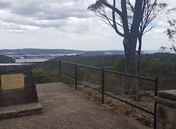 australia/central-coast/landmark/staples-lookout
