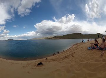 mongolia/buir-lake/landmark/khar-lake