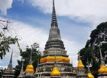 thailand/bangkok/landmark/wat-sao-thong-thong