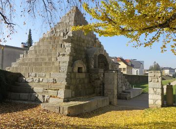 slovenia/southeast-slovenia/landmark/roman-wall