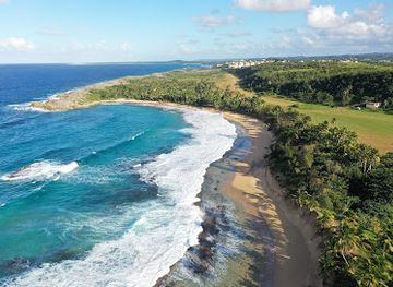 puerto-rico/manati/landmark/las-palmas-beach