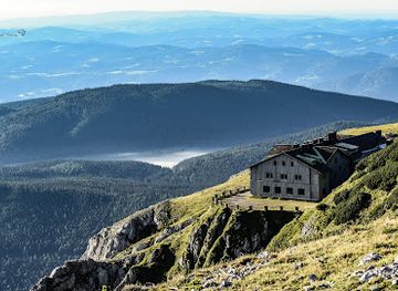 austria/mount-schneeberg/landmark/gipfelkreuz-waxriegel