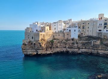 italy/bari/landmark/lullaby-room