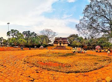 india/south-india/landmark/sree-vadakkumnathan-temple
