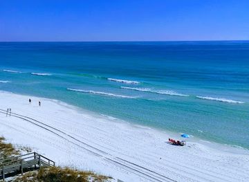 florida/destin-beach/landmark/destiny-by-the-sea-guardshack