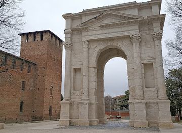 italy/verona/landmark/arco-dei-gavi