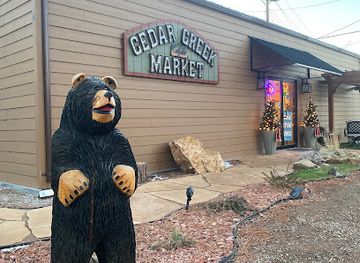 new-mexico/ruidoso/landmark/cedar-creek-market-homemade-sandwiches-cookies-chocolate-bars-local-artisan-gifts