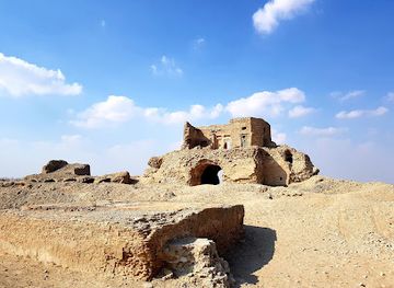 pakistan/cholistan-desert/landmark/bijnot-fort