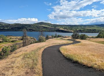 oregon/hood-river-county/landmark/catherine-creek-day-use-area-trailhead