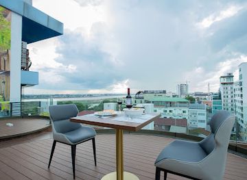 laos/mekong-river-valley/landmark/riverside-hotel