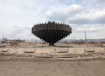 armenia/gyumri/landmark/the-iron-fountain